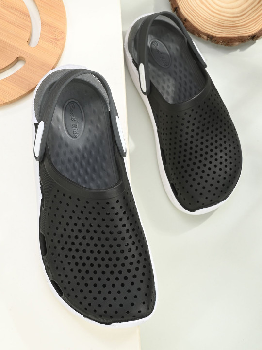 Vellinto Men Clogs
