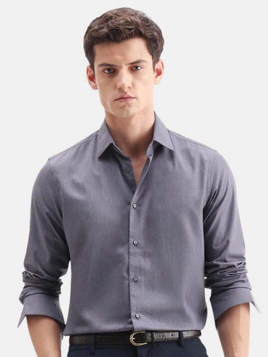 RARE RABBIT Men Comfort Fit Solid Spread Collar Casual Shirt