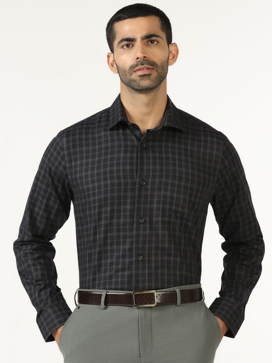 Blackberrys Men India Slim Fit Checked Spread Collar Pure Cotton Formal Shirt