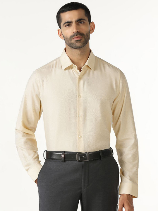 Blackberrys Men India Slim Fit Textured Spread Collar Pure Cotton Formal Shirt