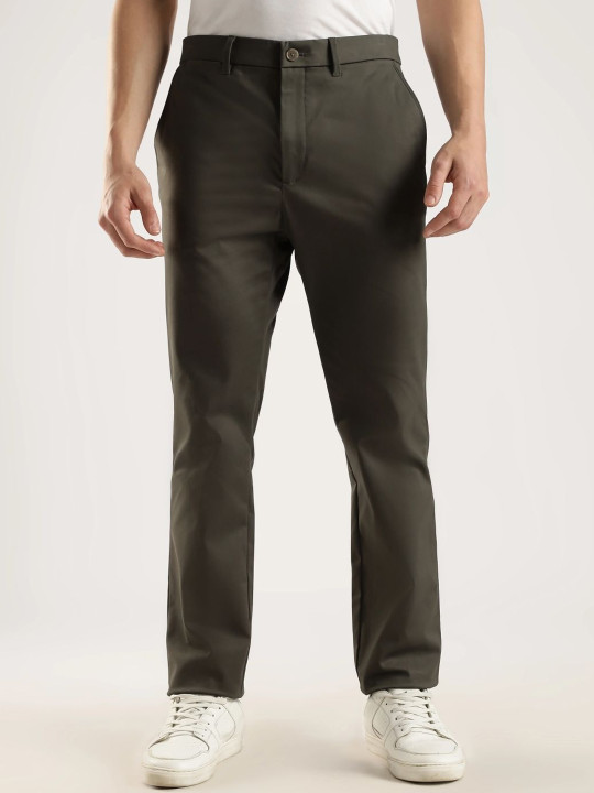 Calvin Klein Jeans Men Slim Fit Mid-Rise Chinos