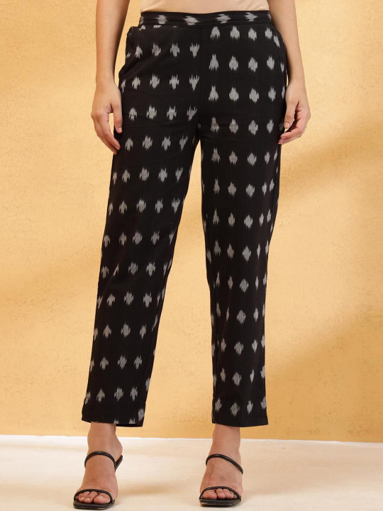 Fabindia Women Geometric Printed Regular Fit Mid-Rise Cotton Trousers
