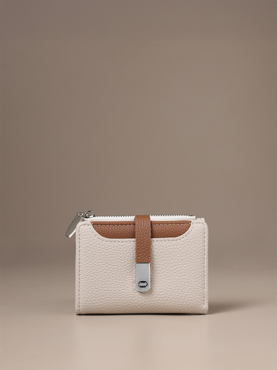 Lino Perros Women Zip Detail Two Fold Wallet