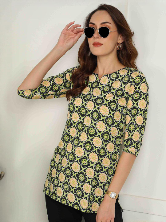 KILLARI Women Multicoloured Poly Crepe Printed Straight Kurtis