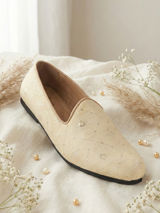 FAUSTO Men Ethnic - Embellished Mojaris Casual Shoes