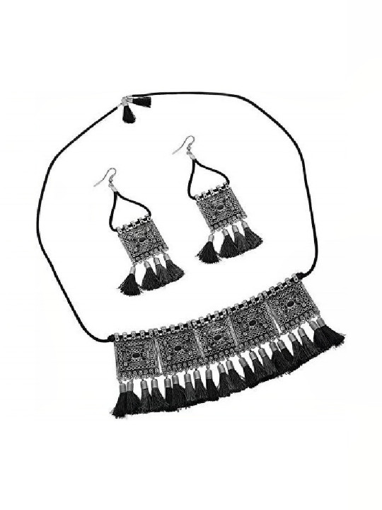 Ijara Tasselled Jewellery Set