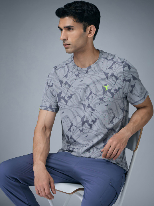Technosport Men Printed Anti Static Slim Fit T-shirt