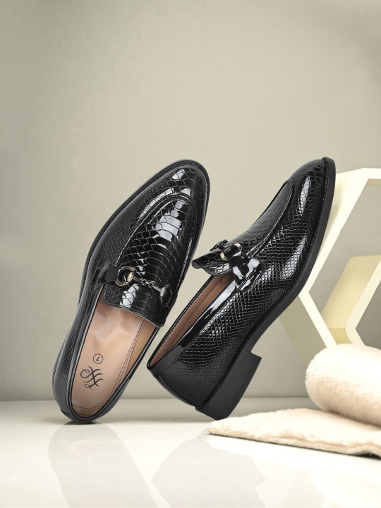 House of Pataudi Textured Pointed Toe Slip-On Formal Loafers