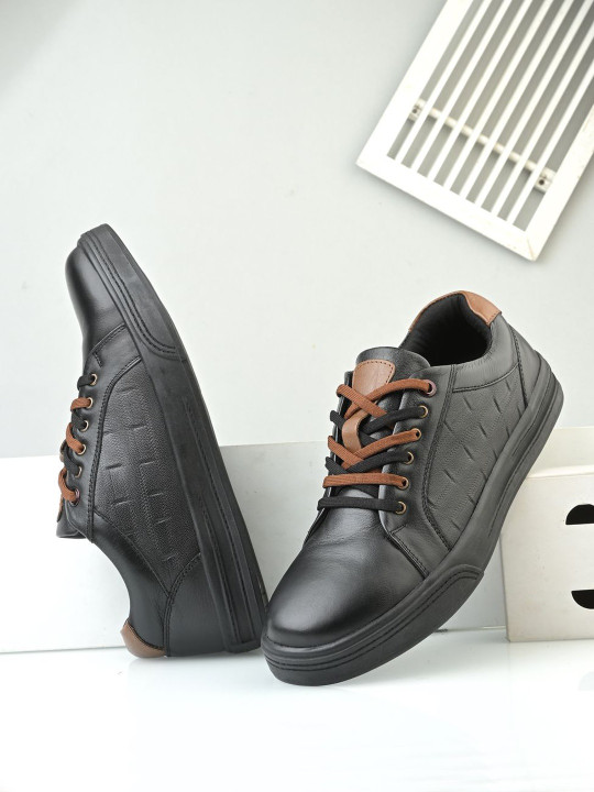 Egoss Men Textured Leather Sneakers