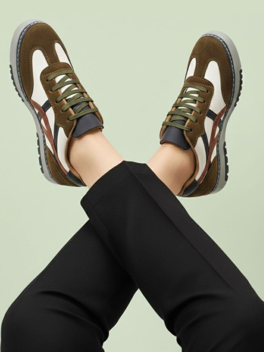 Relicoclub house Men Colourblocked Leather Sneakers