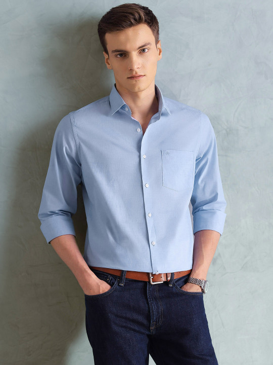 Arrow Men Slim Fit Solid Long Sleeves Shirt