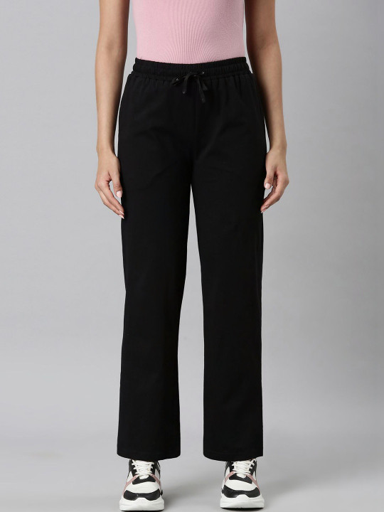 TWIN BIRDS Carbon Black Women Relaxed Solid Knitted Palazzo Pant with Side Pockets