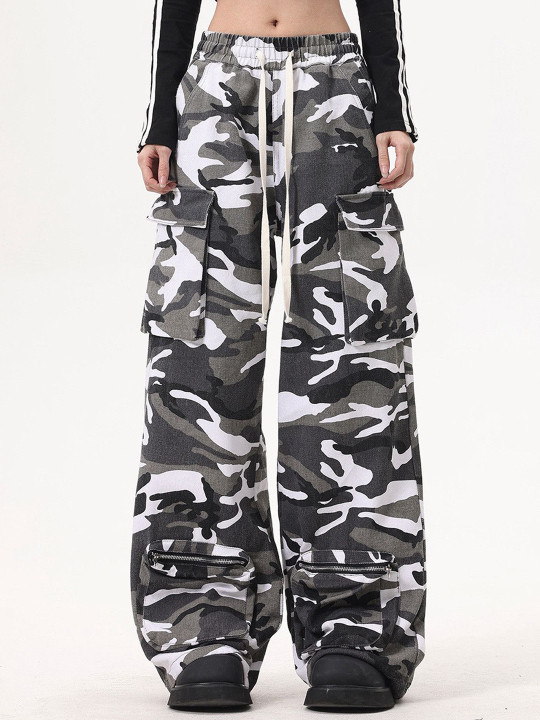 DressBerry Women Cotton Camouflage Printed Cargos Relaxed Fit Trousers