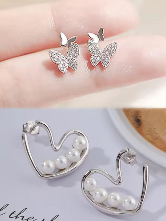 TANLOOMS Set Of 2 Korean Silver-Plated Pearls Studded Heart Shaped Drop Earrings