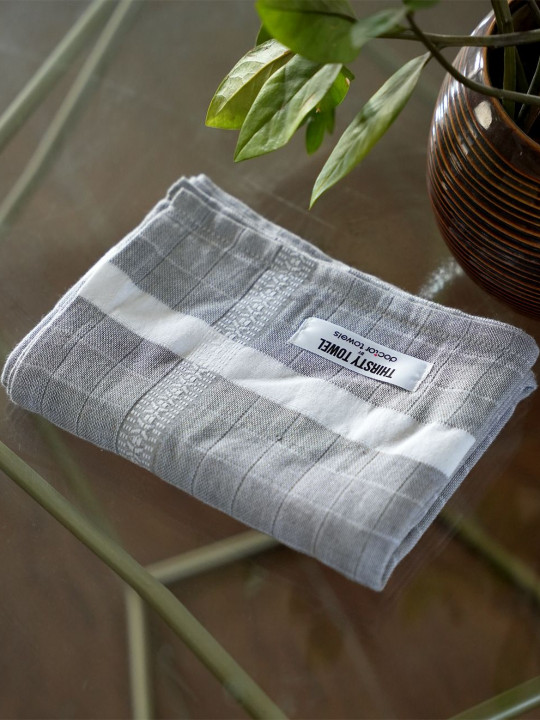 Thirsty Towel Grey Geometric Cotton 150GSM Lightweight Adult Thin Bath Towel-28x55In