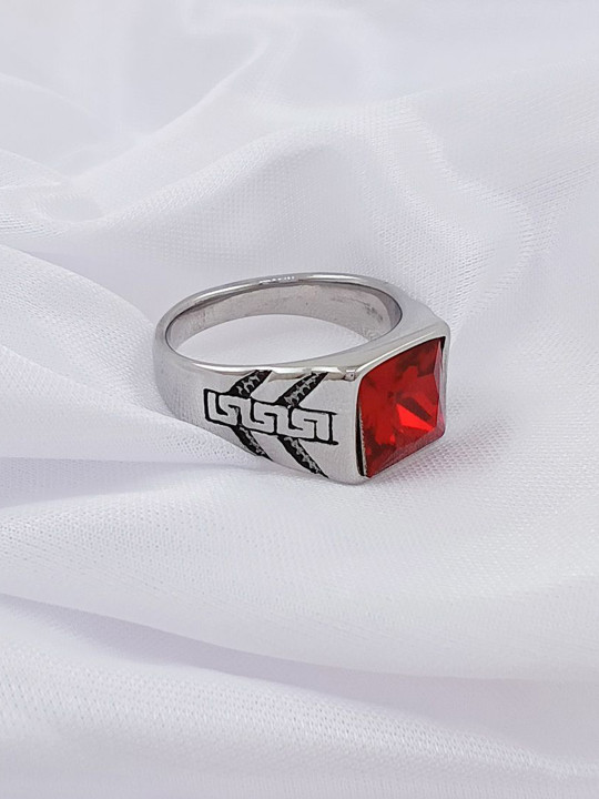 Saizen 925 Sterling Silver Sliver-Plated Onyx Stone Studded Finger Ring