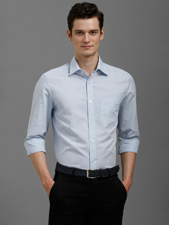 Louis Philippe Men Classic Fit Spread Collar Solid Cotton Linen Formal Shirt