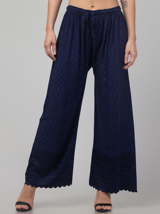 FAMBEE Women Embroidered Flared Knitted Palazzos