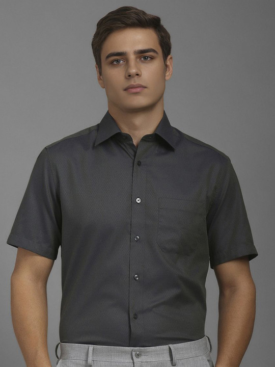 Louis Philippe Men Classic Fit Spread Collar Textured Cotton Formal Shirt