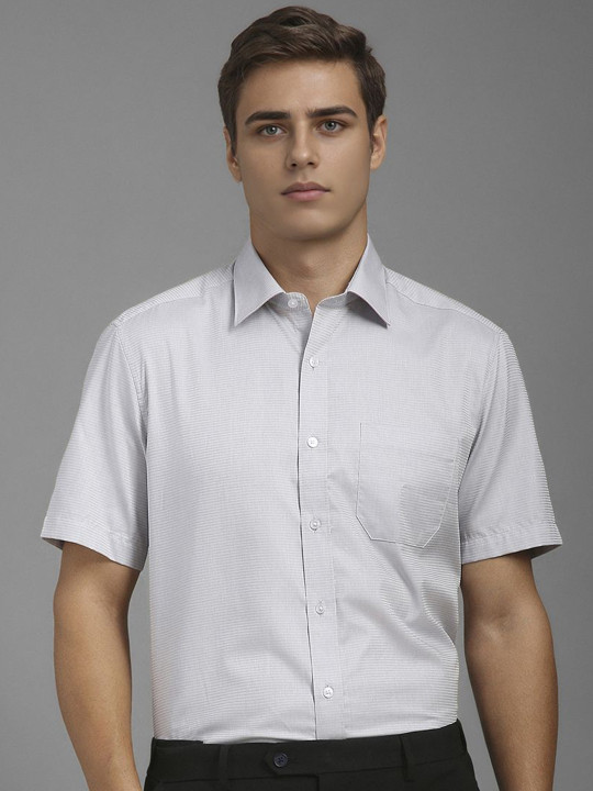 Louis Philippe Men Classic Fit Spread Collar Solid Cotton Formal Shirt
