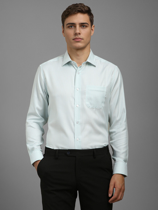 Louis Philippe Men Classic Fit Spread Collar Vertical Striped Cotton Formal Shirt