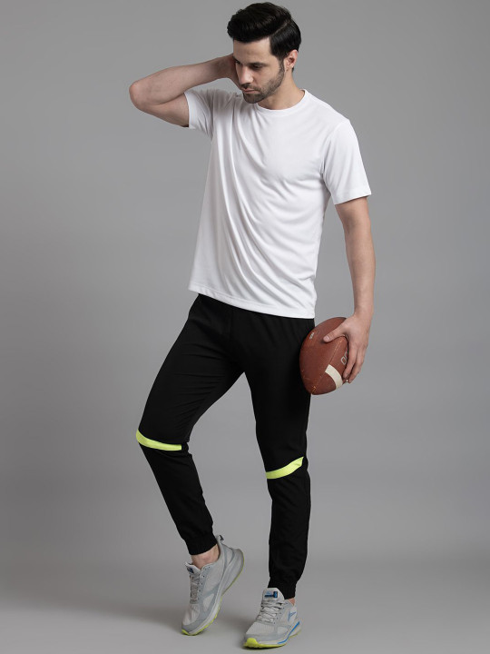 HRX by Hrithik Roshan Men Rapid-Dry Mid-Rise Joggers