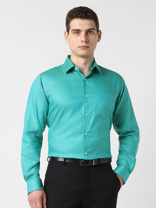 Van Heusen Men Solid Spread Collar Pure Cotton Casual Shirt