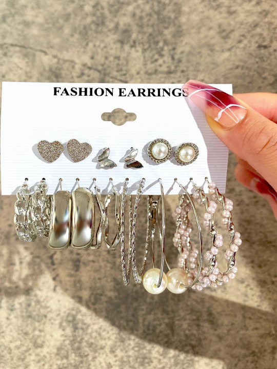 DressBerry Silver-Plated Hoop Earrings