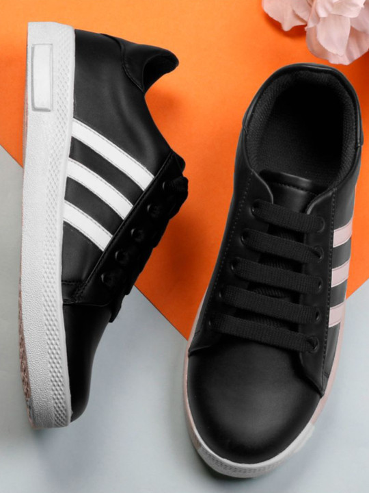 RealToes Women Solid Everyday Sneakers