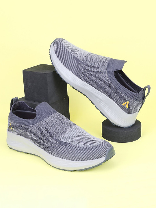 Aqualite Men Woven Design Slip-On Sneakers