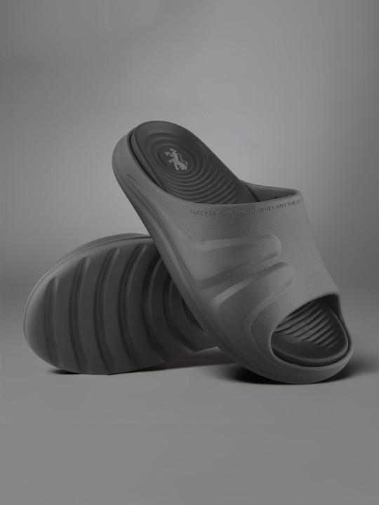 Red Tape RedTape Men Solid EVA Comfort Sliders
