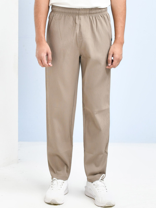 SKYKNIT Men Side Pockets Track Pants