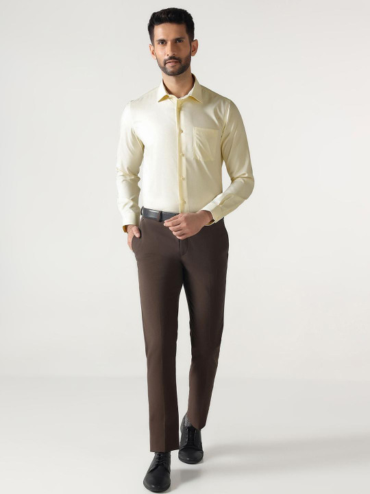 Blackberrys Men India Slim Fit Solid Spread Collar Pure Cotton Formal Shirt