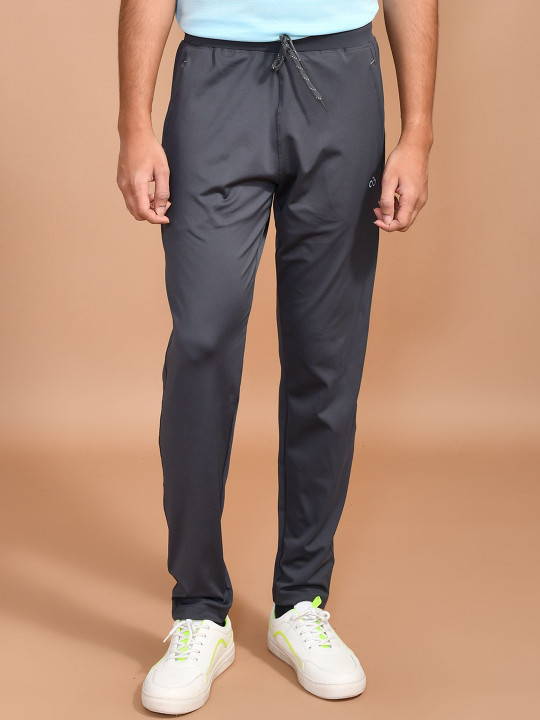 SKYKNIT Men Regular-Fit Mid-Rise Track Pants