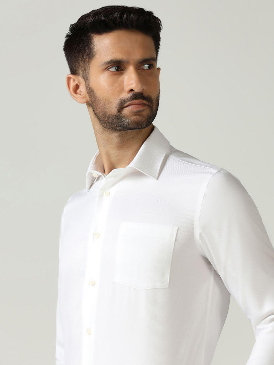 Blackberrys India Slim Textured Spread Collar Slim Fit Cotton Formal Shirt