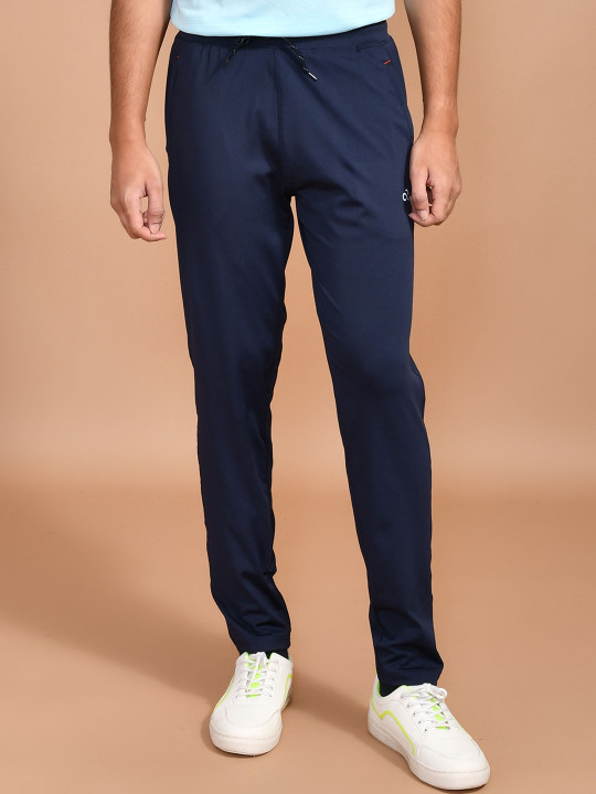 SKYKNIT Men Regular-Fit Mid-Rise Track Pants