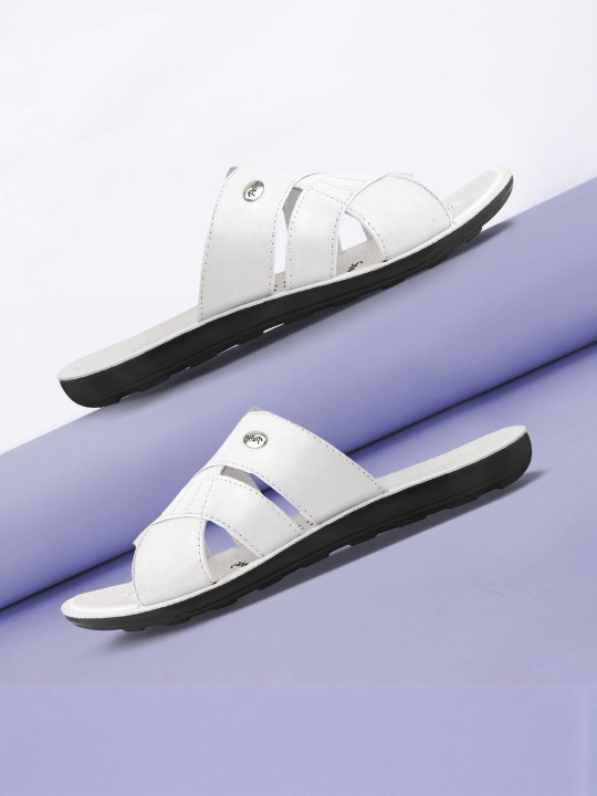 PU-PINE Men White Sandals