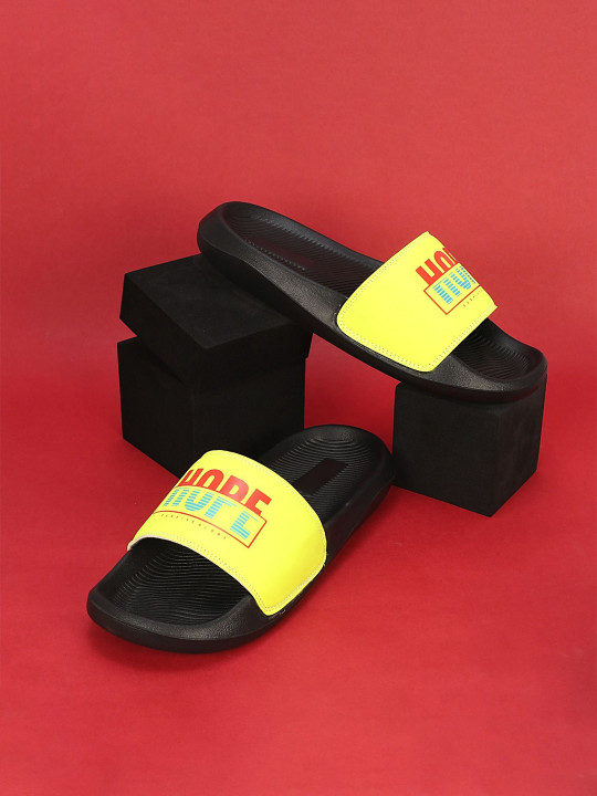 PERY PAO Men Printed Sliders