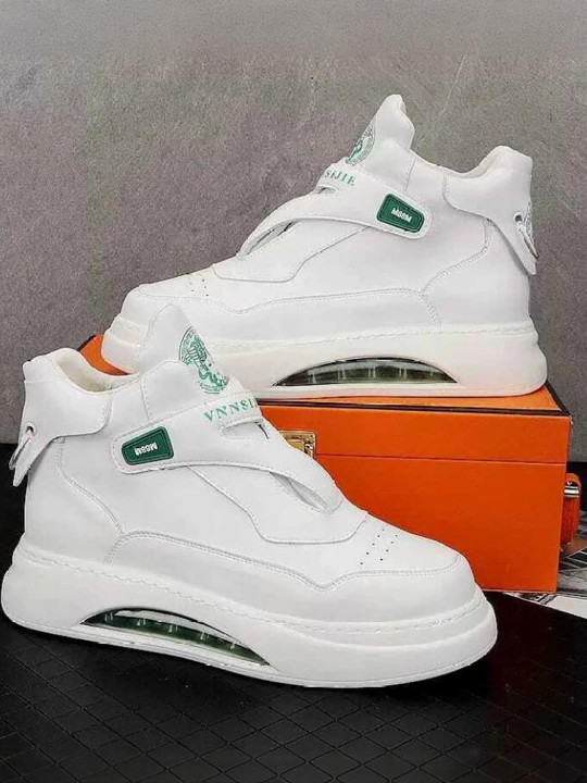 Bizazo Men White Casual Shoes