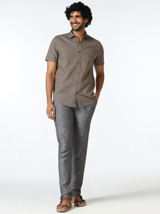 Blackberrys Men India Slim Fit Solid Spread Collar Cotton Casual Shirt