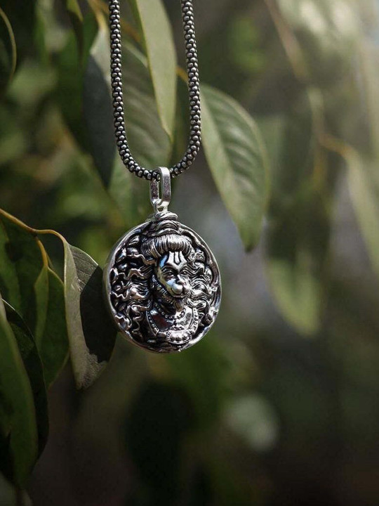 kazare Unisex Quirky Pendant With Chain