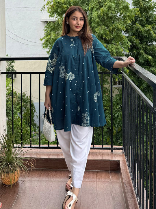 Janasya Women Mandarin Collar Teal Blue Pure Cotton Floral Printed Flared Tunic