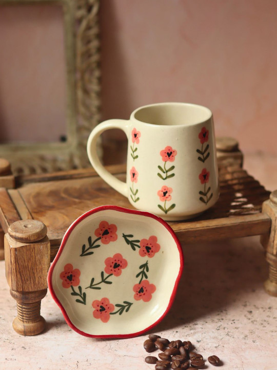 WEAVING HOMES White & Red Textured Ceramic Glossy Cups Set of Cups and Mugs