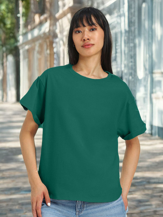 JUNEBERRY Women Green Solid Round Neck Relaxed Fit Pure Cotton Oversized T-Shirt