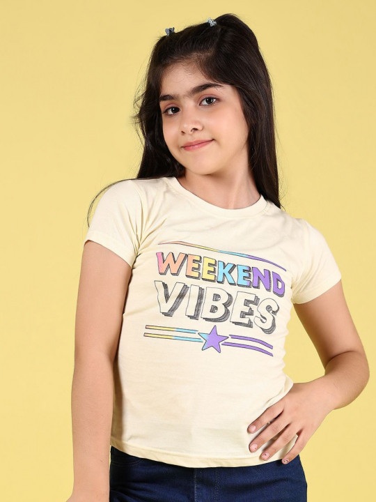 V-Mart Girls Printed Extended Sleeves Applique T-shirt
