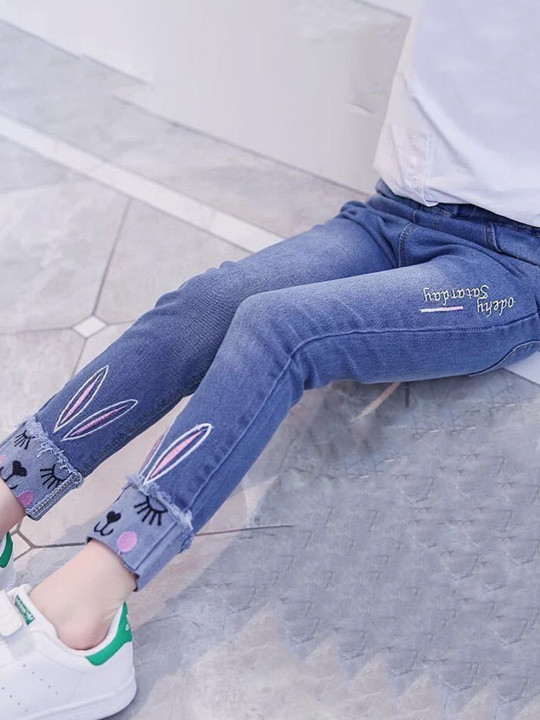 YK Girls Comfort Relaxed Fit High-Rise Light Fade Embroidered Stretchable Jeans