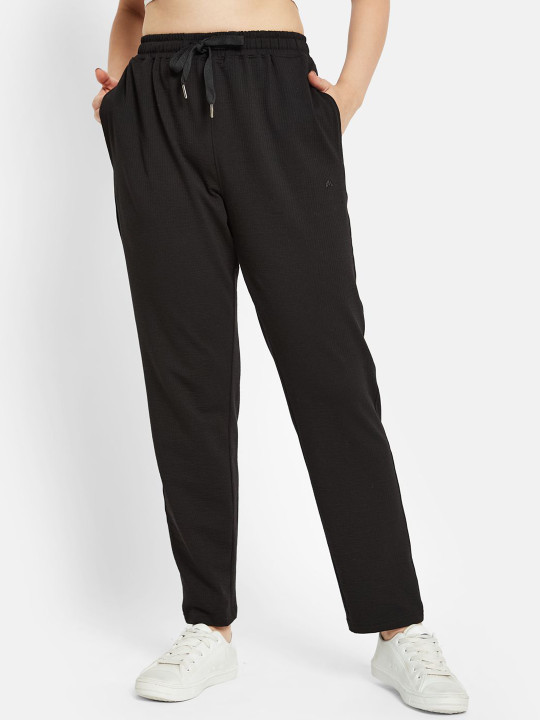 METTLE Women Cotton Regular Fit Mid-Rise Track Pant
