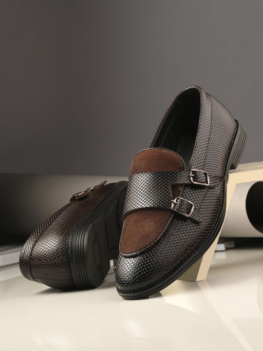 BIZZARO Men Loafers