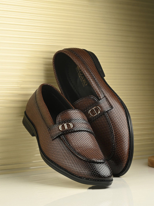BIZZARO Men Casual Loafers