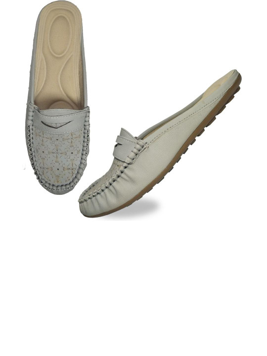 saanvishubh Women Textured Slip-On Sneakers